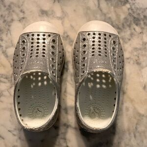 Native silver shoes, size C6, gently worn:-)